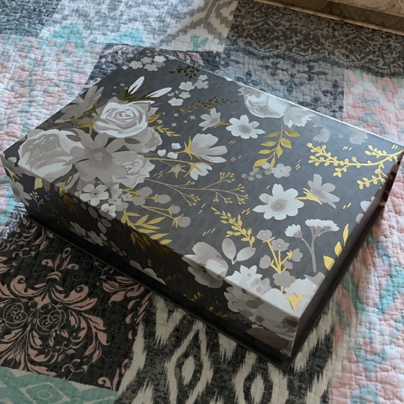 Nice boxes - Picture 3 of 3